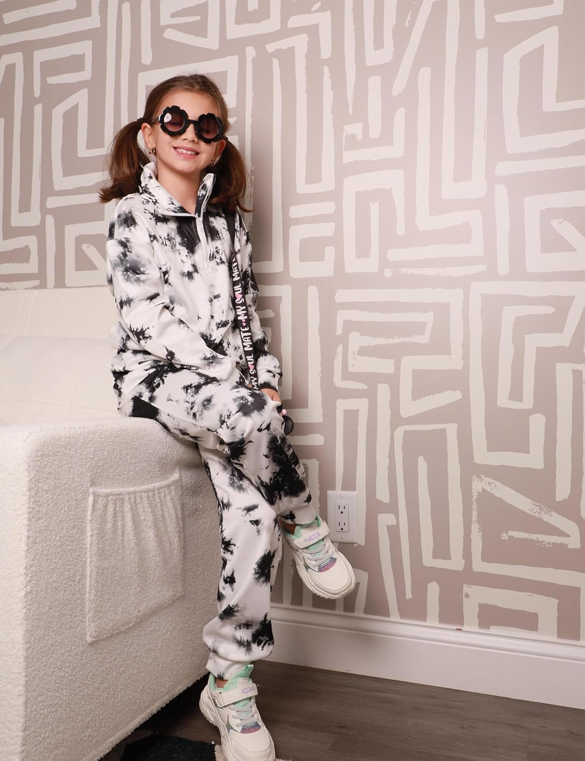 Arshiner Girls 2 Piece Sweatsuit Set