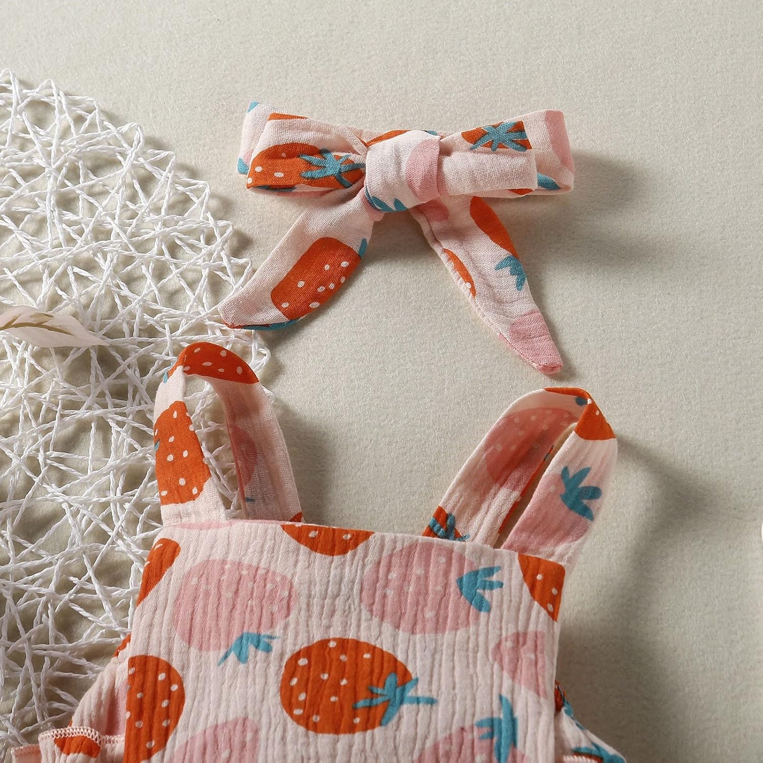 Strawberry Pattern Adjustable Romper Head Scarf Set for Baby Girl