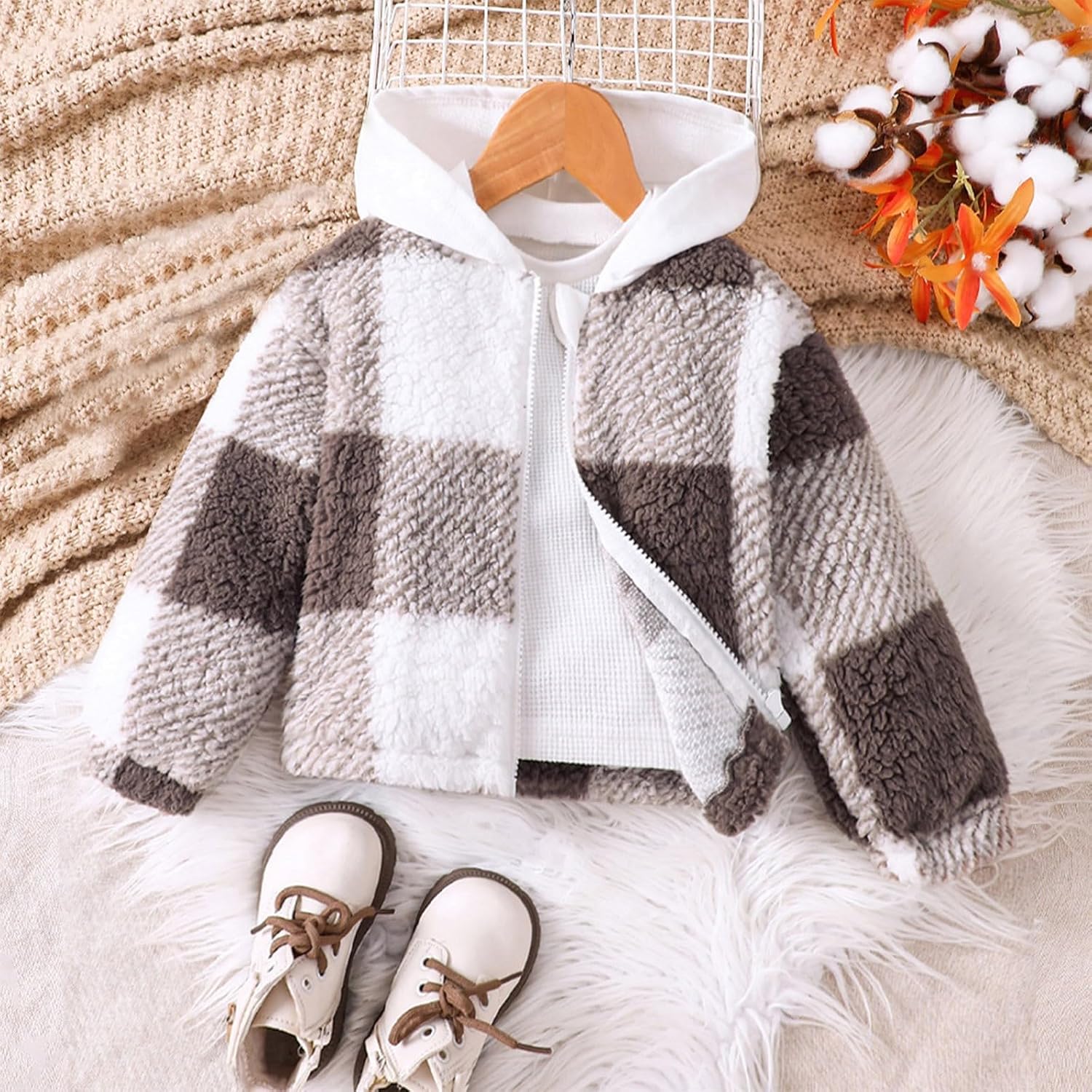 Childrens Autumn and Winter Plush Plaid Hooded Jacket With Hood